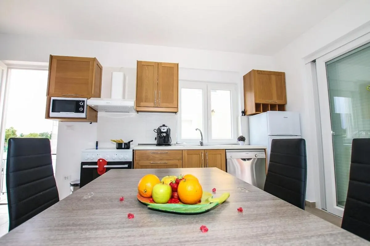 Funtana Villa Elody 2 0*,